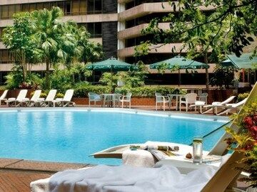 Renaissance Kowloon Hotel ฮ่องกง ภายนอก รูปภาพ
